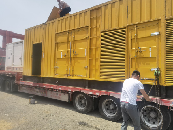 乌兰浩特发电机出租100KW发电机需要什么规格的电缆线?